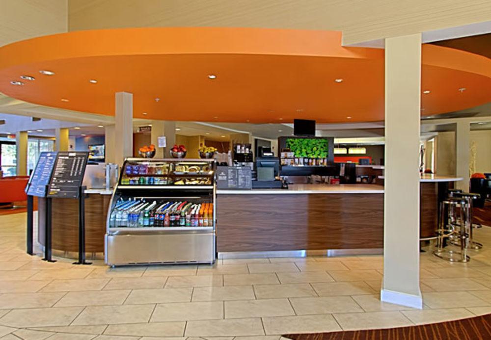 Courtyard By Marriott Springfield Hotel Екстериор снимка