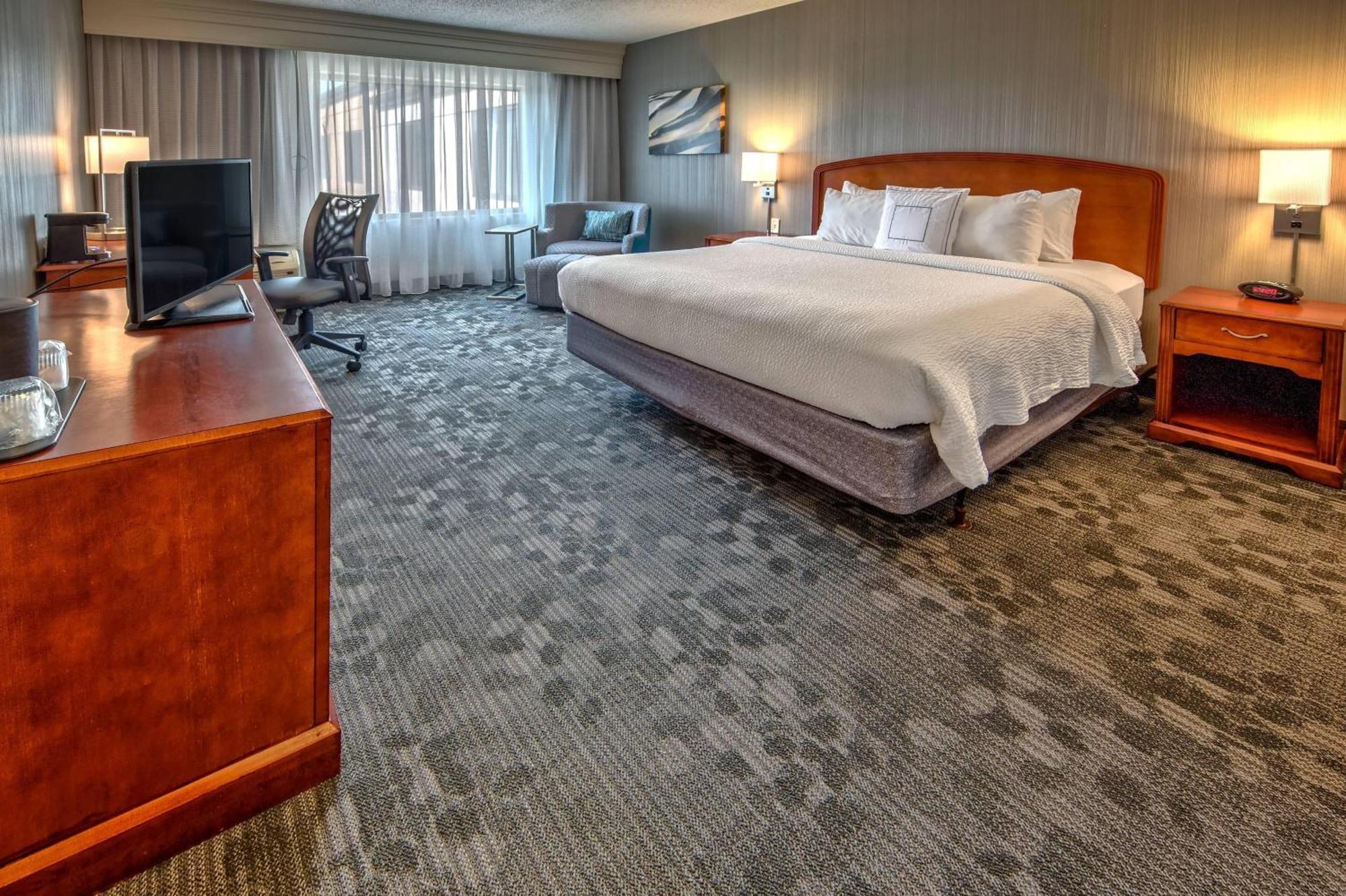Courtyard By Marriott Springfield Hotel Екстериор снимка